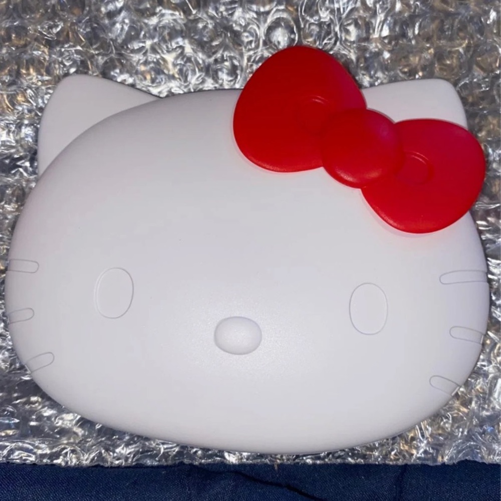 Impressions Hello Kitty Mirror